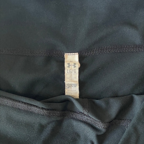 Under Armour Women’s Leggings — LG / AllSeason Gear / Active Training / Black - Picture 4 of 6